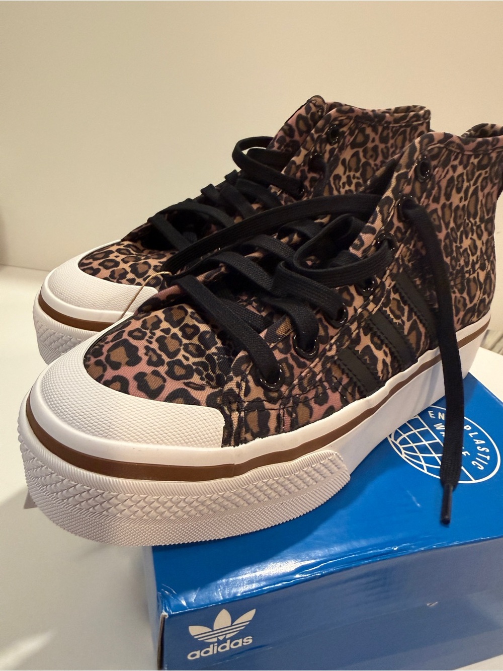 NWT - adidas Nizza Platform Mid Leopard Print Sneakers - 6 US